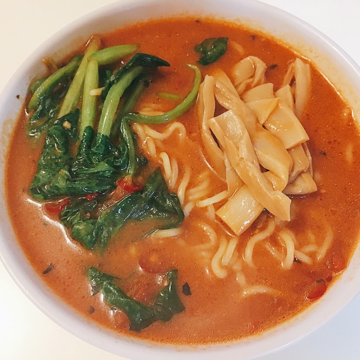 簡単にお店の味♪リコピンたっぷりトマト味噌ラーメン